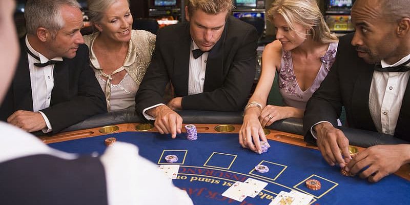 Hỗ trợ khách hàng khi gặp vấn đề tại casino LUCKY88